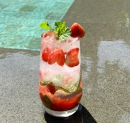 EAZE Strawberry Punch